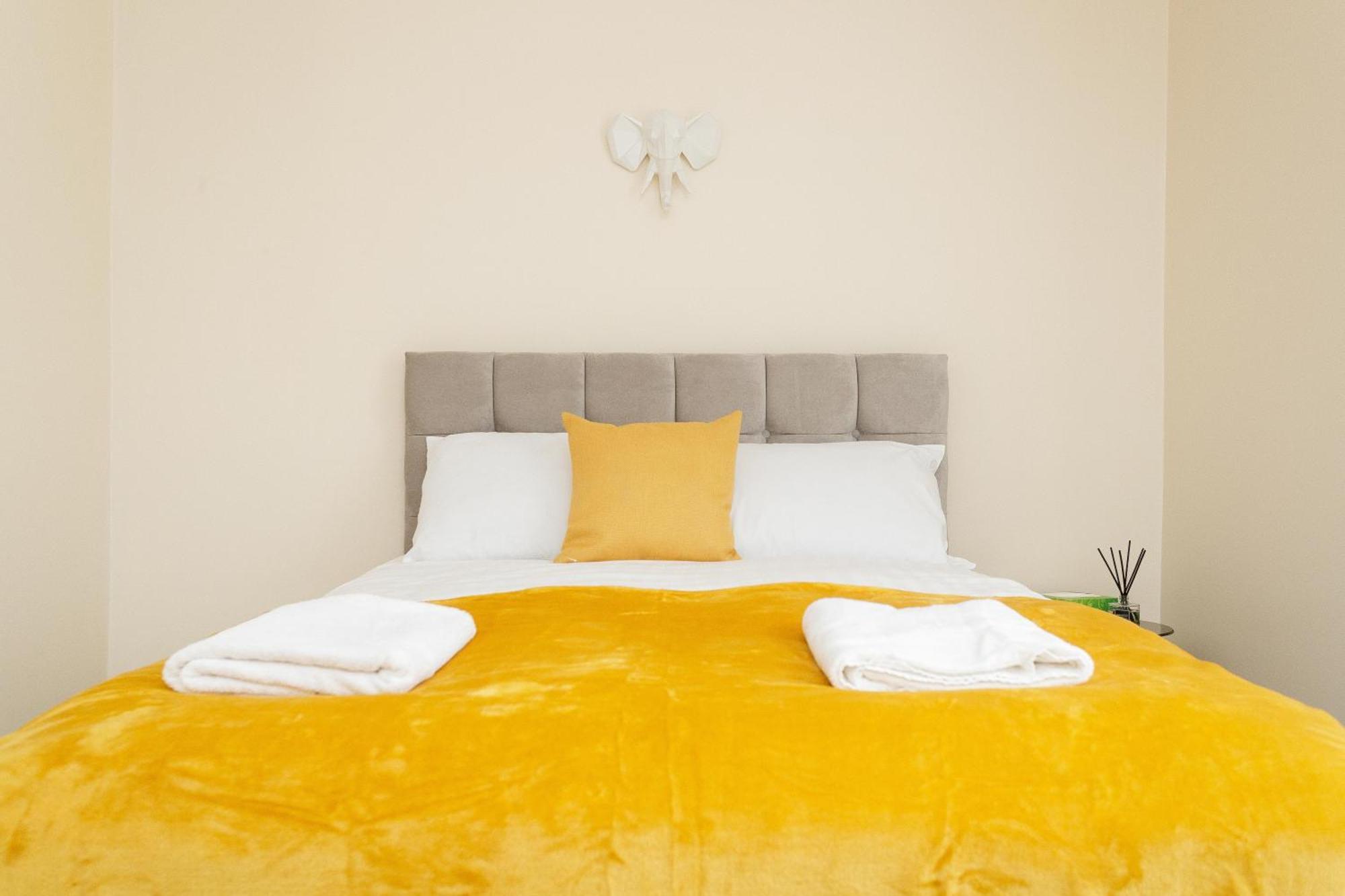 Calvin House Apartments Λιντς Εξωτερικό φωτογραφία