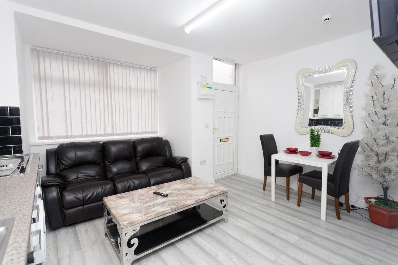 Calvin House Apartments Λιντς Εξωτερικό φωτογραφία